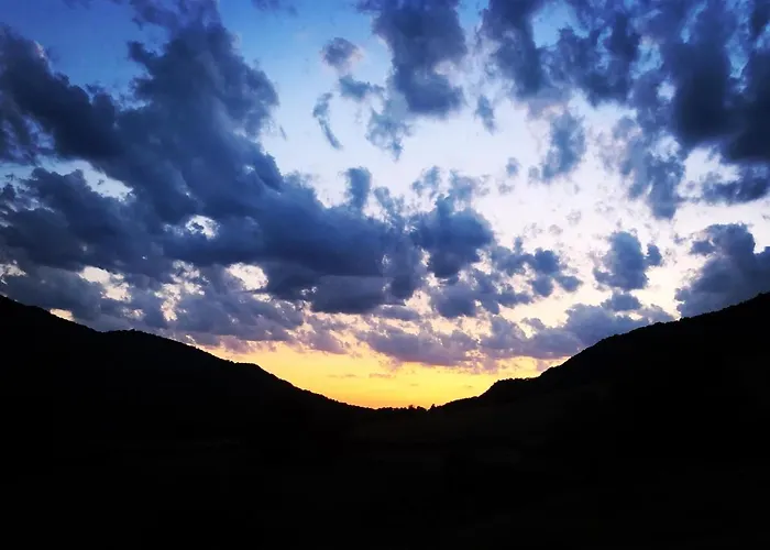 Tanagra : Maison Avec Piscine Et Vue Exceptionnelle Hébergement de vacances Roquefort-Les-Cascades